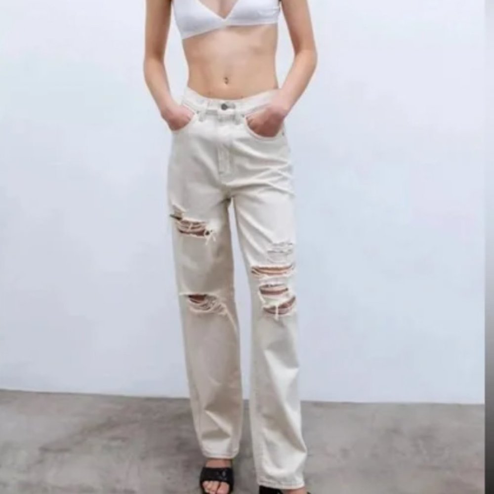 Distressed High Rise Baggy Beige Jeans
